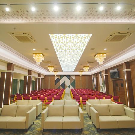 Highland Hotel Bangalore Exterior foto